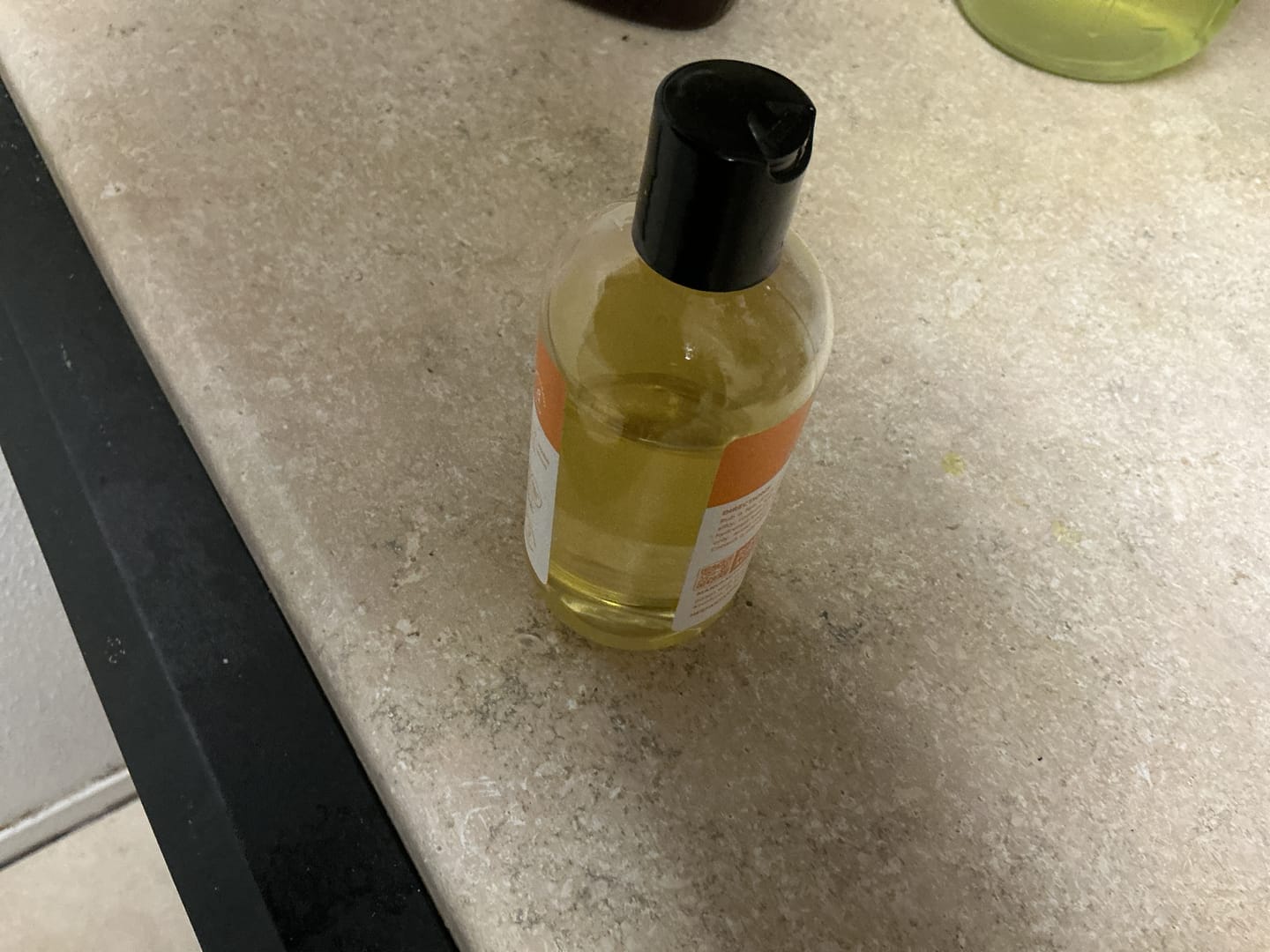 Customer photo review of Body Splash - Skin Smoothing Body Oil  (Pineapple Creme)