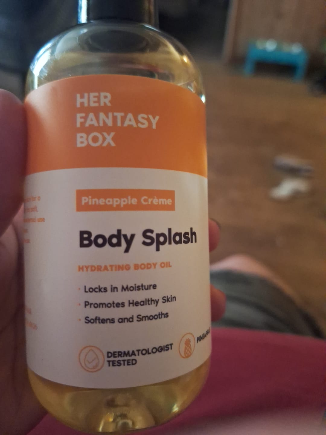 Customer photo review of Body Splash - Skin Smoothing Body Oil  (Pineapple Creme)